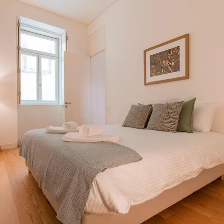 Gate To By Lovelystay Апартаменти *